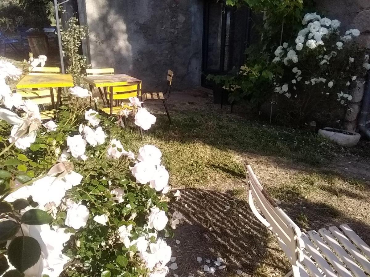 Studio Independant Dans Ferme Equestre Опс Екстериор снимка